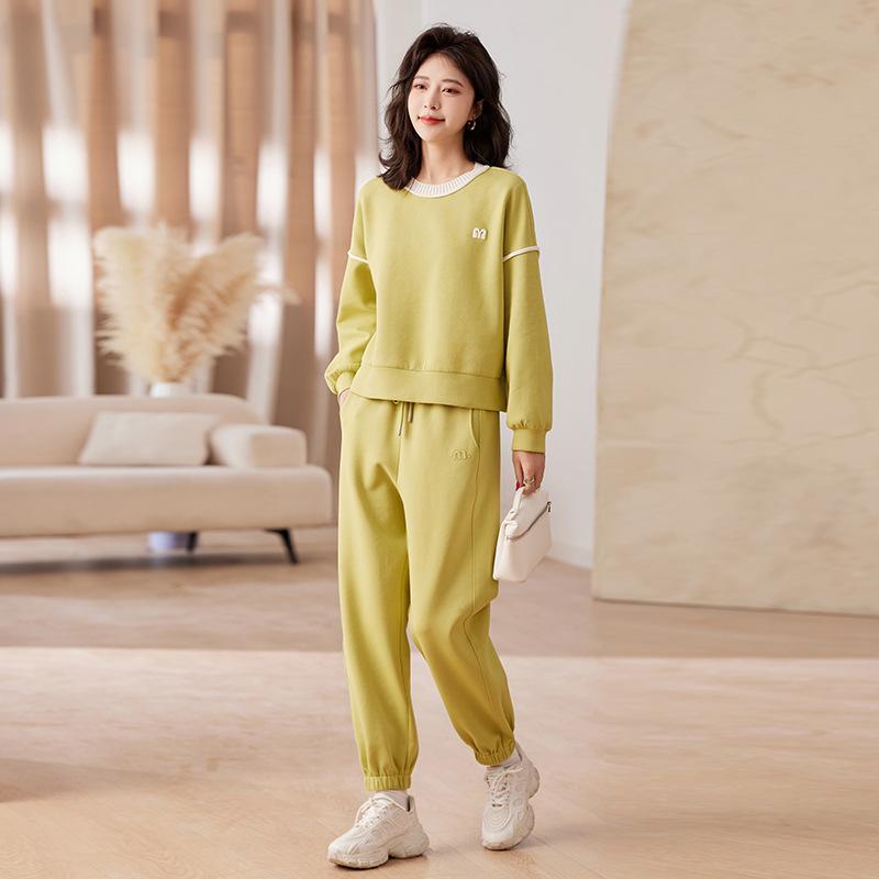 Pink chic and beautiful suit for women s spring new slightly fat girls to wear spring and autumn casual color contrast sports two-piece set S
Pink chic and beautiful suit for women s spring new slightly fat girls to wear spring and autumn casual color contrast sports two-piece set S