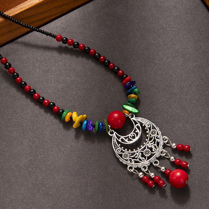 Ethnic Style Forehead Chain, Colored Bead Rope Chain, Pendant, Women S Headband, Ethnic Style Fringed Necklace, Scenic Photo Accessories.
Ethnic Style Forehead Chain, Colored Bead Rope Chain, Pendant, Women S Headband, Ethnic Style Fringed Necklace, Scenic Photo Accessories.
