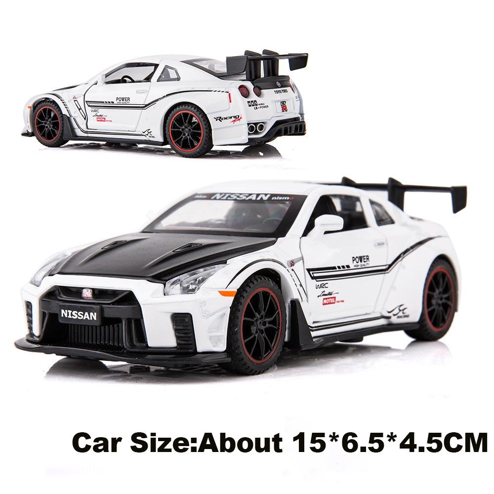Scale 1:32 GTR NISOM R35 Model Car Toy Doors Opened Pull Back Models Sound Light Alloy Diecast Cars for Kids Holiday Presents
Scale 1:32 GTR NISOM R35 Model Car Toy Doors Opened Pull Back Models Sound Light Alloy Diecast Cars for Kids Holiday Presents