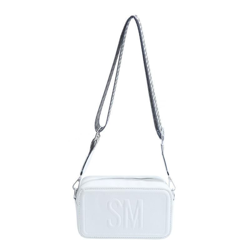 Medium Square Contemporary Handbag For Women Featuring Elegant Embossed Texture белый
Medium Square Contemporary Handbag For Women Featuring Elegant Embossed Texture белый