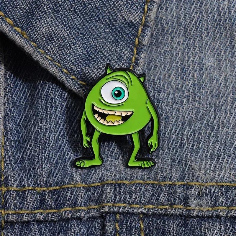 Зеленый уродливый слизняк брошь форма аниме мультфильм окружающая сказка подарок металлический значок One Size зелёный