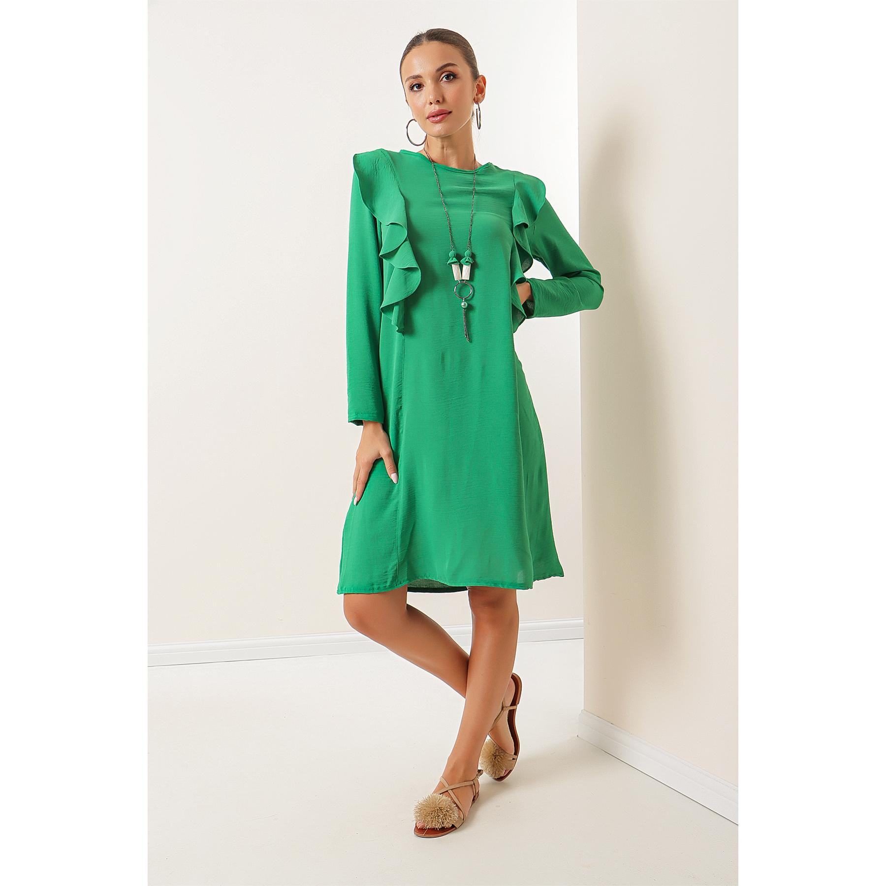 Платье для пилотажа с оборками и длинными рукавами с колье 
Платье для пилотажа с оборками и длинными рукавами с колье