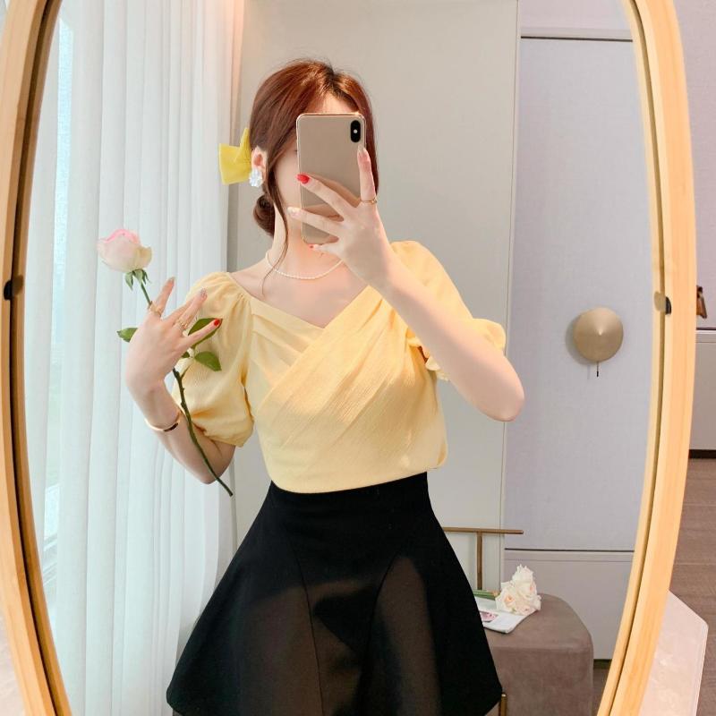 Французский стиль с темпераментным v-образным вырезом и пузырьками, топы с короткими рукавами, женские летние дизайнерские нишевые модные шифоновые рубашки XL жёлтый
Французский стиль с темпераментным v-образным вырезом и пузырьками, топы с короткими рукавами, женские летние дизайнерские нишевые модные шифоновые рубашки XL жёлтый