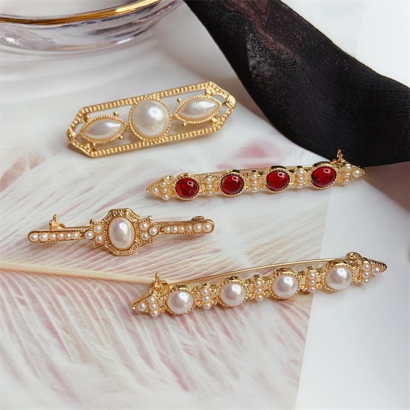 Vintage Baroque Women Girls Pearl Brooches Pins Exquisite Simple Retro For Lady Suit Coat Jewelry Accessories Fashion Brooch
Vintage Baroque Women Girls Pearl Brooches Pins Exquisite Simple Retro For Lady Suit Coat Jewelry Accessories Fashion Brooch