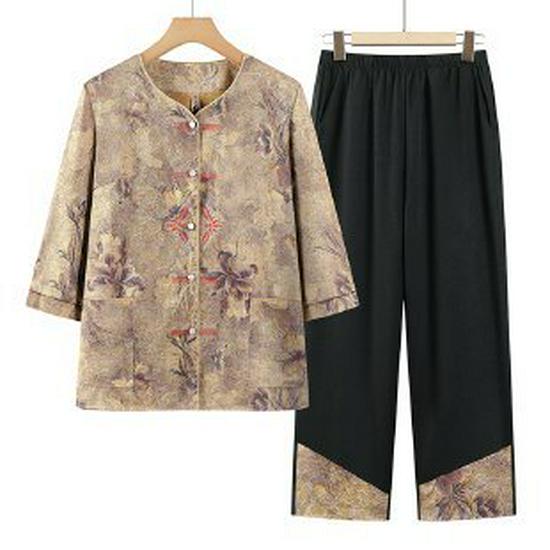 Loose Spring & Autumn Floral Top and Black Pants Set for Elderly Women - Comfortable Two-Piece for Moms 3XL (120-130 Jin) жовтий
Loose Spring & Autumn Floral Top and Black Pants Set for Elderly Women - Comfortable Two-Piece for Moms 3XL (120-130 Jin) жовтий