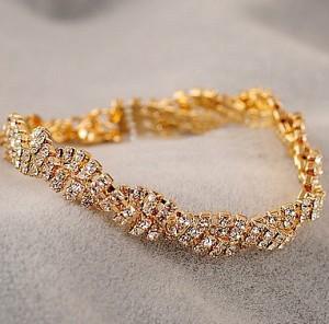 2015 new Korean wild fashion exquisite imitation diamonds sparkling crystal bracelets Zircon for women free shipping золотой
2015 new Korean wild fashion exquisite imitation diamonds sparkling crystal bracelets Zircon for women free shipping золотой