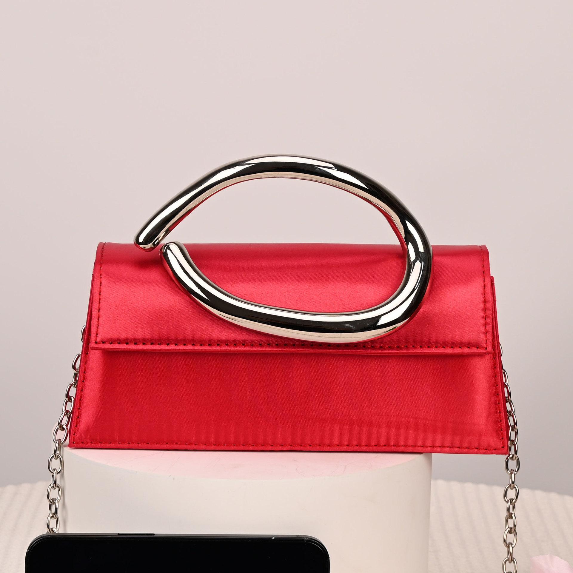 New French Handbag, Small Square Bag, Niche Fashion, Personalized Shoulder Bag, Retro Satin Crossbody Women s Bag
New French Handbag, Small Square Bag, Niche Fashion, Personalized Shoulder Bag, Retro Satin Crossbody Women s Bag