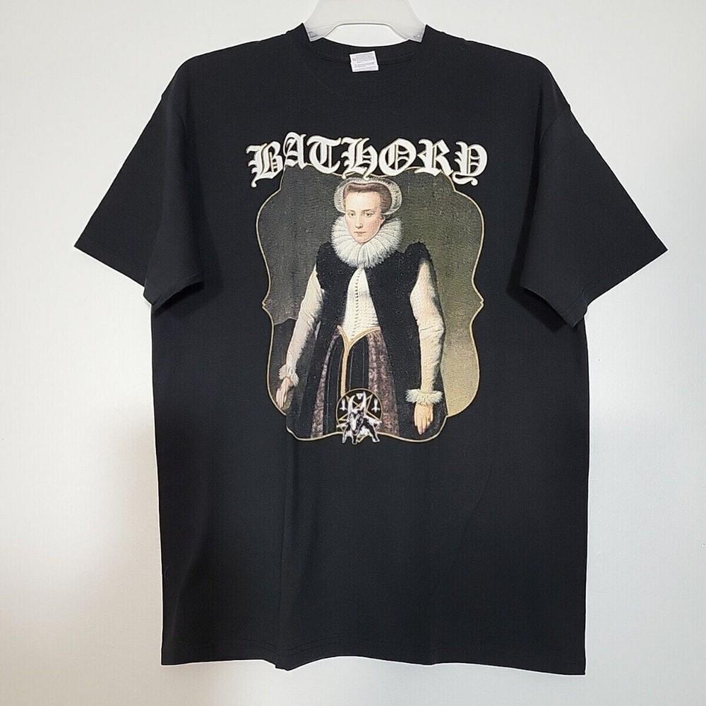 BATHORY Єлизавета В Змові З Сатаною XL Футболка Чорна Чоловіча Логотип Гурту Унісекс Футболка XXXXL
BATHORY Єлизавета В Змові З Сатаною XL Футболка Чорна Чоловіча Логотип Гурту Унісекс Футболка XXXXL