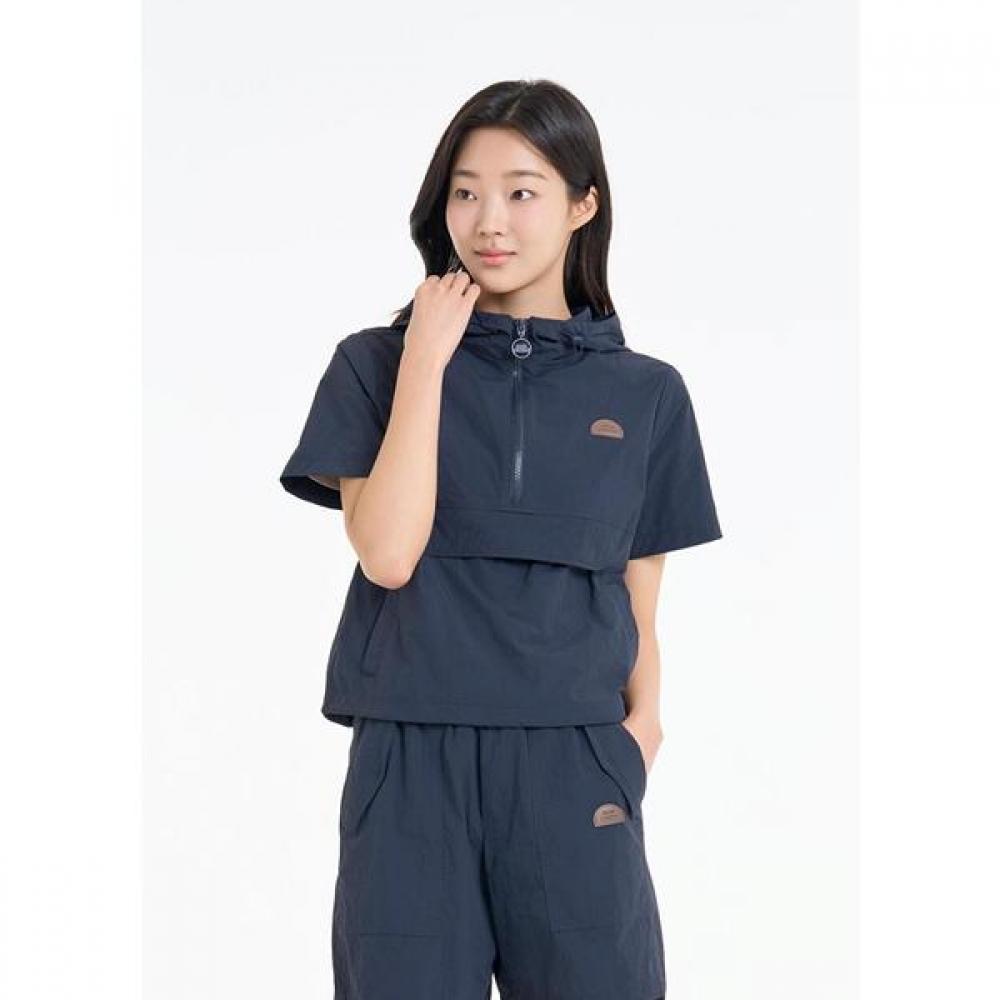 Bbc Earth Women S Half Anorak Cut Line BLACK/90
Bbc Earth Women S Half Anorak Cut Line BLACK/90