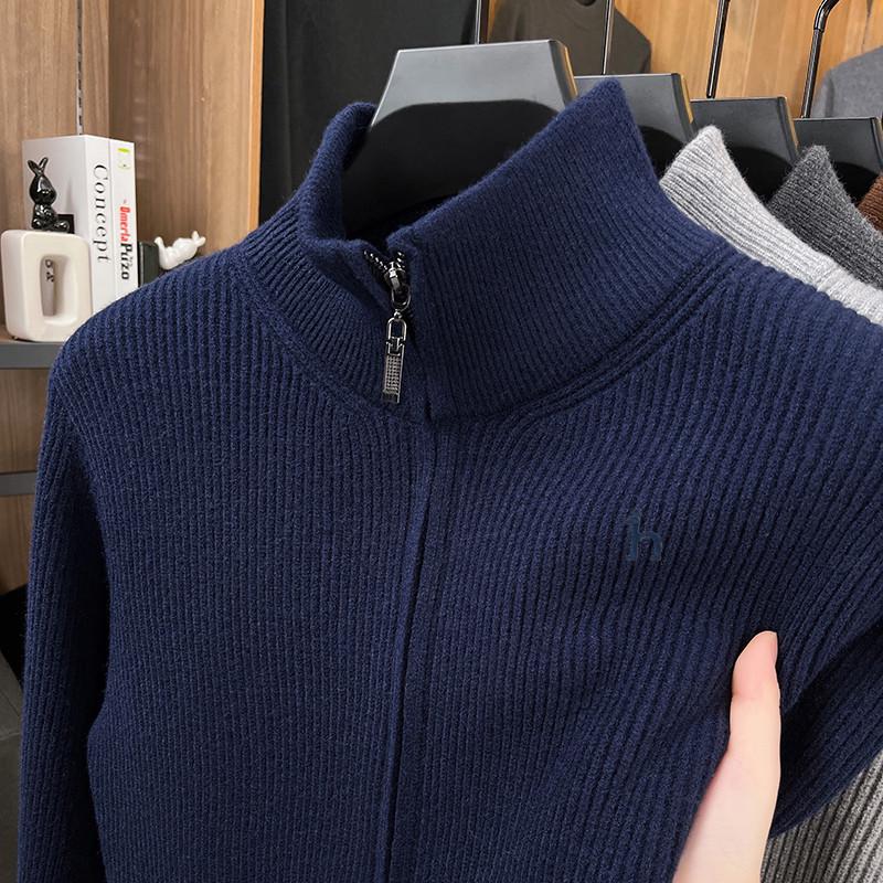 Haji s Men s Pure Wool High Neck Zipper Knit Cardigan Sweater 58/190 синій
Haji s Men s Pure Wool High Neck Zipper Knit Cardigan Sweater 58/190 синій