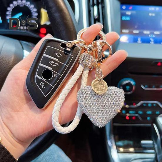 Автомобильный брелок в форме сердца, подвеска из искусственного кристалла, блестящие стразы, декор из нержавеющей стали с ремешком на запястье, украшение для сумки, брелок для ключей, подвеска, держатель для ключей
Автомобильный брелок в форме сердца, подвеска из искусственного кристалла, блестящие стразы, декор из нержавеющей стали с ремешком на запястье, украшение для сумки, брелок для ключей, подвеска, держатель для ключей