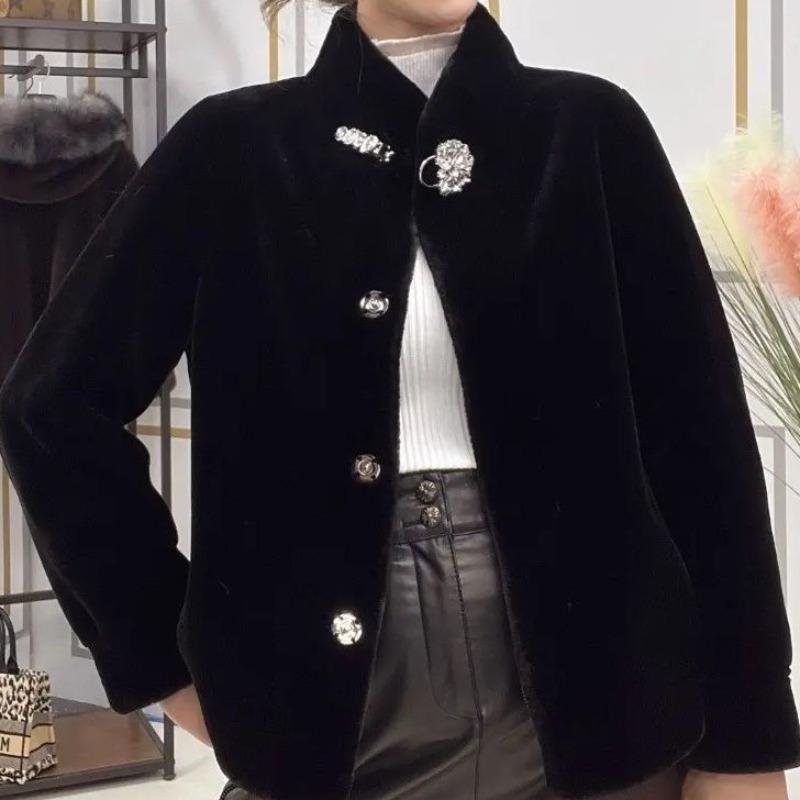 Зимова Мода Коротке Хутряне Пальто з Норки зі Стійким Комірцем Shelan Хутро Норки Новий Стиль XL чорний
Зимова Мода Коротке Хутряне Пальто з Норки зі Стійким Комірцем Shelan Хутро Норки Новий Стиль XL чорний