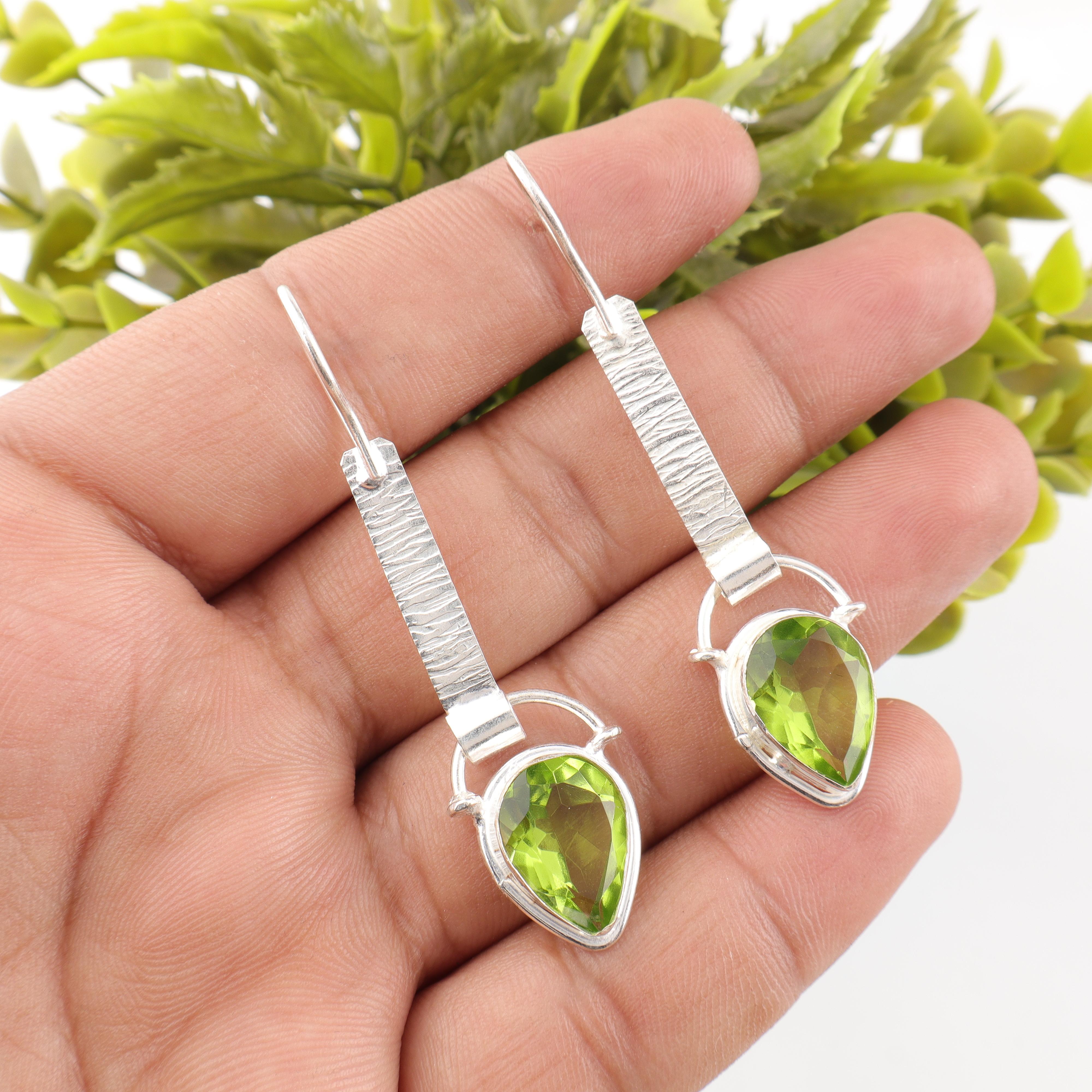 Peridot Earrings Gemstone Jewelry, 925 Solid Sterling Silver Earrings, Handmade Jewelry Birthstone Earrings, Gift For Love зелений
Peridot Earrings Gemstone Jewelry, 925 Solid Sterling Silver Earrings, Handmade Jewelry Birthstone Earrings, Gift For Love зелений