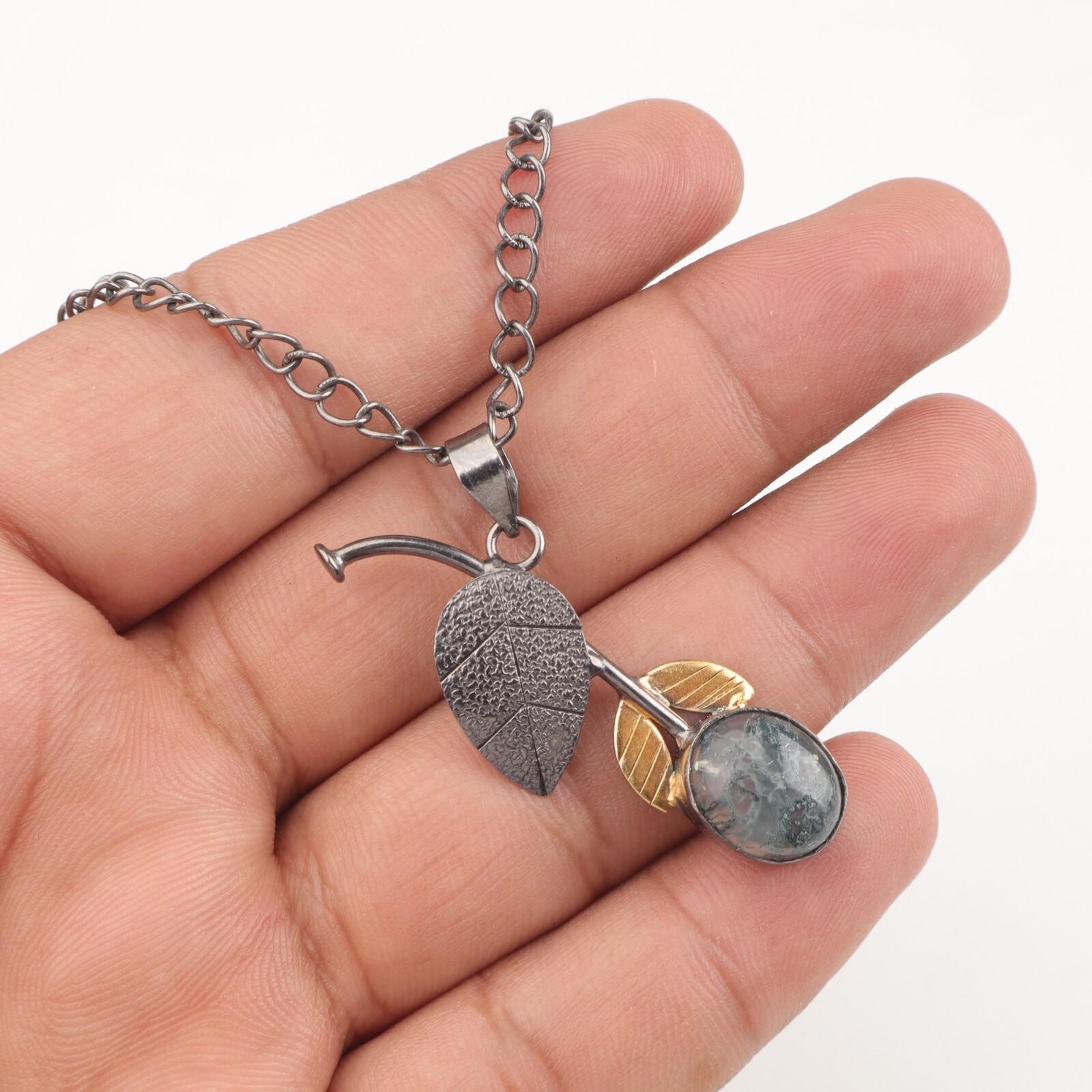 Rare Moss Agate Gemstone Pendant 925 Stamped Silver Green Gemstone Jewelry 1.69 PP-55-39
Rare Moss Agate Gemstone Pendant 925 Stamped Silver Green Gemstone Jewelry 1.69 PP-55-39