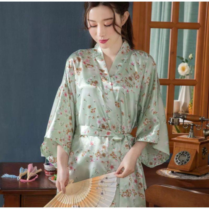 Внешняя торговля Европейские и американские женские кимоно из имитированной шелковой ткани, утренние халаты, кардиган, сексуальный длинный халат для женщин Green All yards
Внешняя торговля Европейские и американские женские кимоно из имитированной шелковой ткани, утренние халаты, кардиган, сексуальный длинный халат для женщин Green All yards