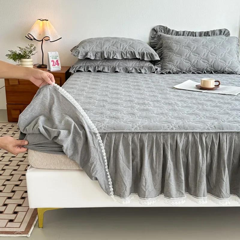 2025 New Yarn-dyed Washed Cotton Mattress Type Bed Skirt Padded Cotton Pure Cotton Lace Bed Skirt Universal in All Seasons only 2pcs pillowcase
2025 New Yarn-dyed Washed Cotton Mattress Type Bed Skirt Padded Cotton Pure Cotton Lace Bed Skirt Universal in All Seasons only 2pcs pillowcase