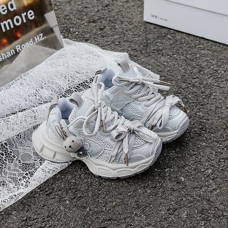 Korean Autumn Kids Sneakers Flower Sweet Rabbit Pattern Girls Breathable Princess Shoes Fashion the inner length of size 26 shoes is 16.5cm серый
Korean Autumn Kids Sneakers Flower Sweet Rabbit Pattern Girls Breathable Princess Shoes Fashion the inner length of size 26 shoes is 16.5cm серый