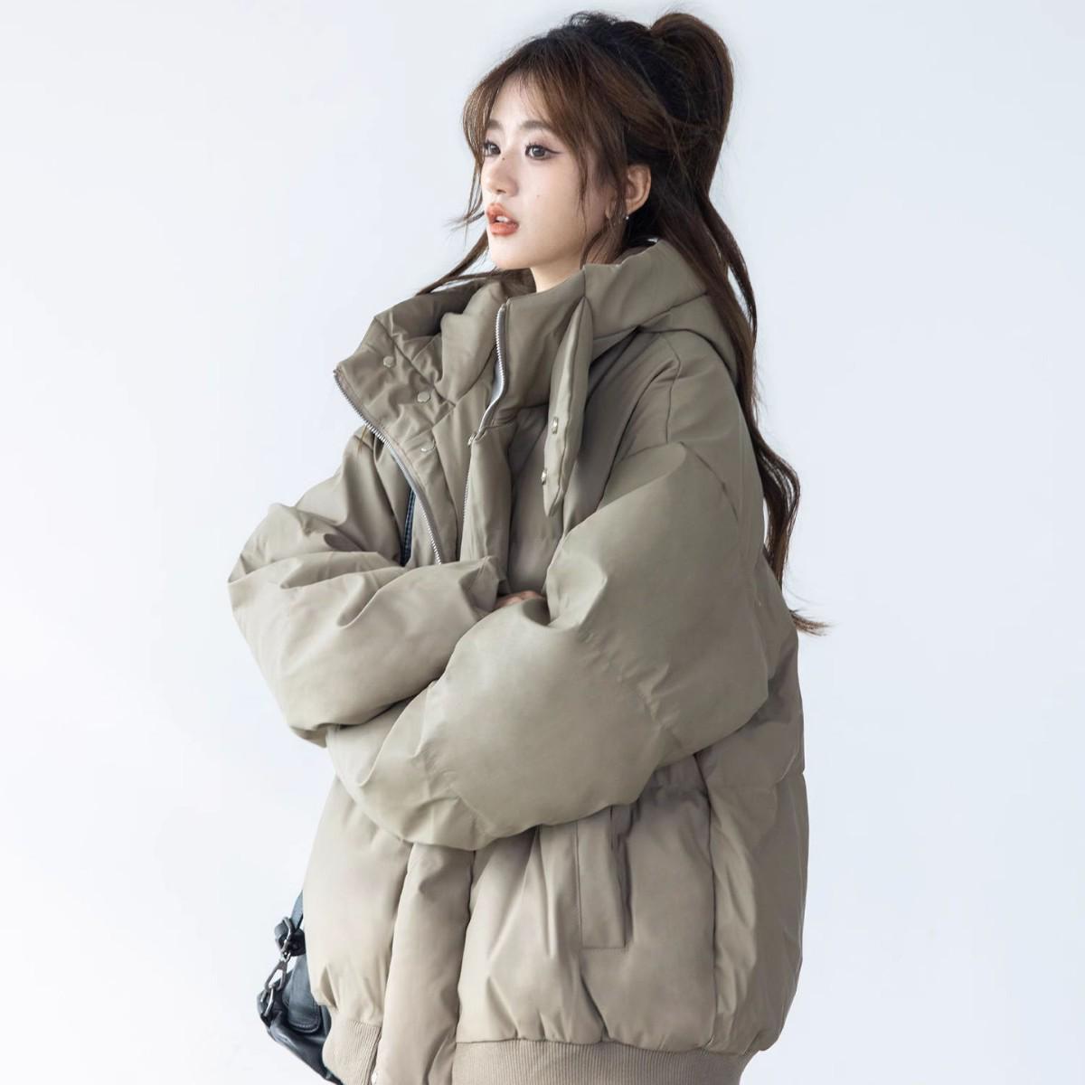 Women s Oversized Hooded PU Leather Padded Winter Jacket, Stand-up Collar, Versatile Warm Coat for Couples Extra Large
Women s Oversized Hooded PU Leather Padded Winter Jacket, Stand-up Collar, Versatile Warm Coat for Couples Extra Large