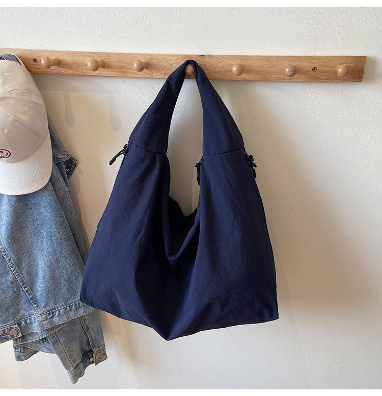 Холщовая сумка женская большой вместимости 2025 новая весна и осень отдых расслабление плечевая сумка для покупок сумка-тоут темно-синий
Холщовая сумка женская большой вместимости 2025 новая весна и осень отдых расслабление плечевая сумка для покупок сумка-тоут темно-синий