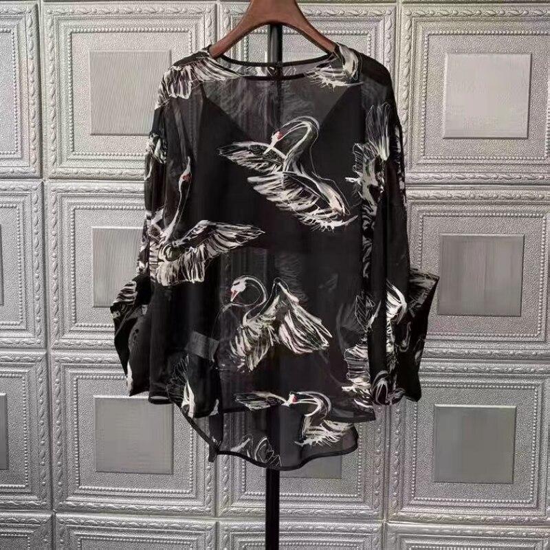 Повседневные рубашки с принтом журавля для женщин, мода 2023, шелковая рубашка с длинными рукавами, женская винтажная летняя тонкая блузка с круглым вырезом 27260 
Повседневные рубашки с принтом журавля для женщин, мода 2023, шелковая рубашка с длинными рукавами, женская винтажная летняя тонкая блузка с круглым вырезом 27260