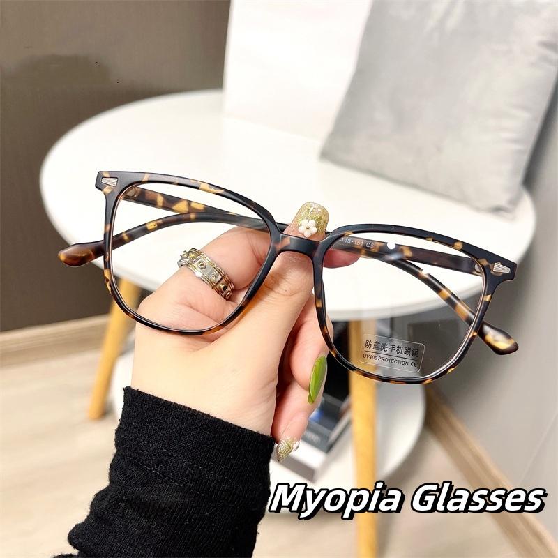 Unisex Finished Myopia Glasses Square Ultra Light Short-sighted Near Sight Eyewear Trend Luxury Anti Blue Light Eyeglasses
Unisex Finished Myopia Glasses Square Ultra Light Short-sighted Near Sight Eyewear Trend Luxury Anti Blue Light Eyeglasses