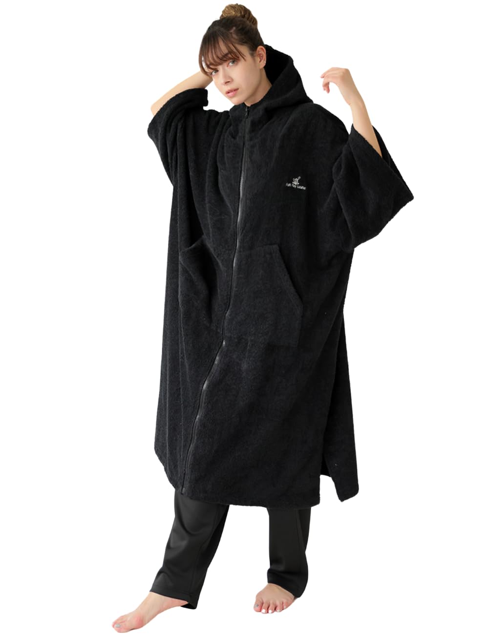 Женское пончо Antiqua Sauna, размер единый, черное, PLS-0016, 05,
Женское пончо Antiqua Sauna, размер единый, черное, PLS-0016, 05,