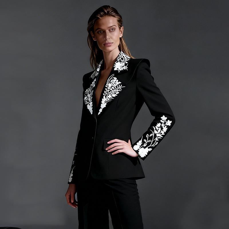 Autumn 2025 Elegant Embroidered Women s Commuting Jacket - Fashionable European & American Style Large
Autumn 2025 Elegant Embroidered Women s Commuting Jacket - Fashionable European & American Style Large
