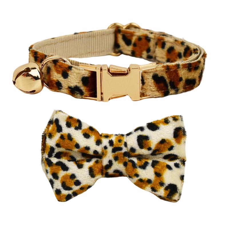 Velvet Star Pet Collar, Bow Tie Cat Collar with Bell, Adjustable Dog Neck Ring
Velvet Star Pet Collar, Bow Tie Cat Collar with Bell, Adjustable Dog Neck Ring