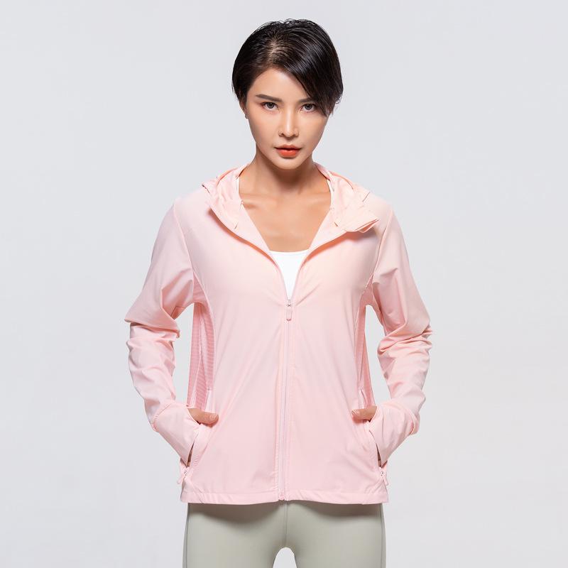 Женская летняя куртка с капюшоном из ледяного шелка для защиты от солнца - Дышащая, Свободного кроя, Защита от УФ-лучей для активного отдыха и велоспорта Extra Large
Женская летняя куртка с капюшоном из ледяного шелка для защиты от солнца - Дышащая, Свободного кроя, Защита от УФ-лучей для активного отдыха и велоспорта Extra Large