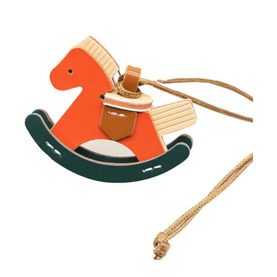 Брелок Підвіска Форма Коня Плетений Мотузок Регульована Довжина Брелок для Ключів зі Штучної Шкіри Металеві Гачки Декоративний Подарунковий Аксесуар 1pc помаранчевий
Брелок Підвіска Форма Коня Плетений Мотузок Регульована Довжина Брелок для Ключів зі Штучної Шкіри Металеві Гачки Декоративний Подарунковий Аксесуар 1pc помаранчевий