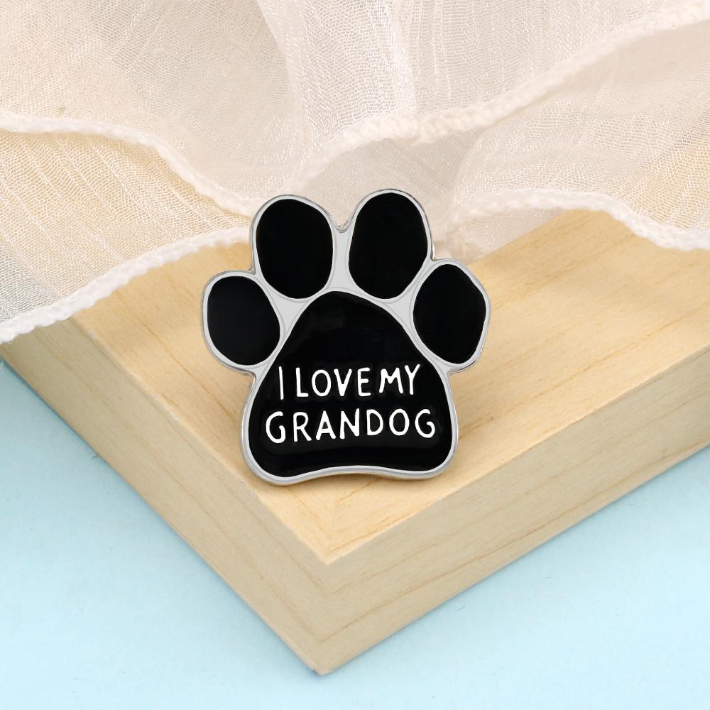 Cute Dog Paw Cat Claw Pins Cartoon Animal Heart Footprint Love Pet Enamel Brooch Bag Lapel Badge Friends Jewelry Kids Girls Gift
Cute Dog Paw Cat Claw Pins Cartoon Animal Heart Footprint Love Pet Enamel Brooch Bag Lapel Badge Friends Jewelry Kids Girls Gift