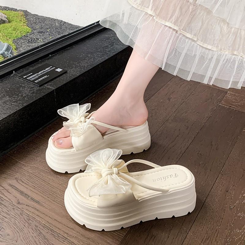 Outer wear one-word round head slippers spring and summer 2025 bow outer wear with skirt new fairy wind thick-bottomed cool slippers 40
Outer wear one-word round head slippers spring and summer 2025 bow outer wear with skirt new fairy wind thick-bottomed cool slippers 40