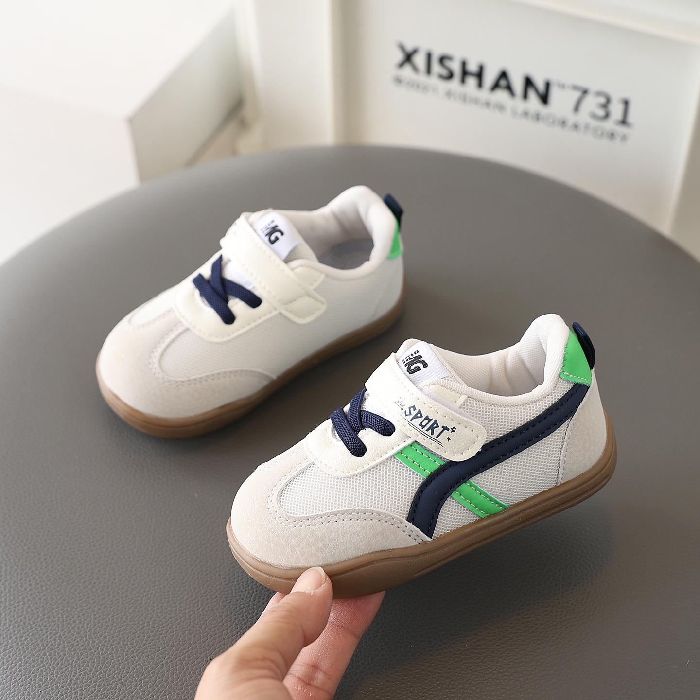 Spring/Autumn Breathable Mesh Toddler Shoes: Soft Sole Sports Shoes for Boys & Girls Full Set 5 Pairs Size 21-25
Spring/Autumn Breathable Mesh Toddler Shoes: Soft Sole Sports Shoes for Boys & Girls Full Set 5 Pairs Size 21-25