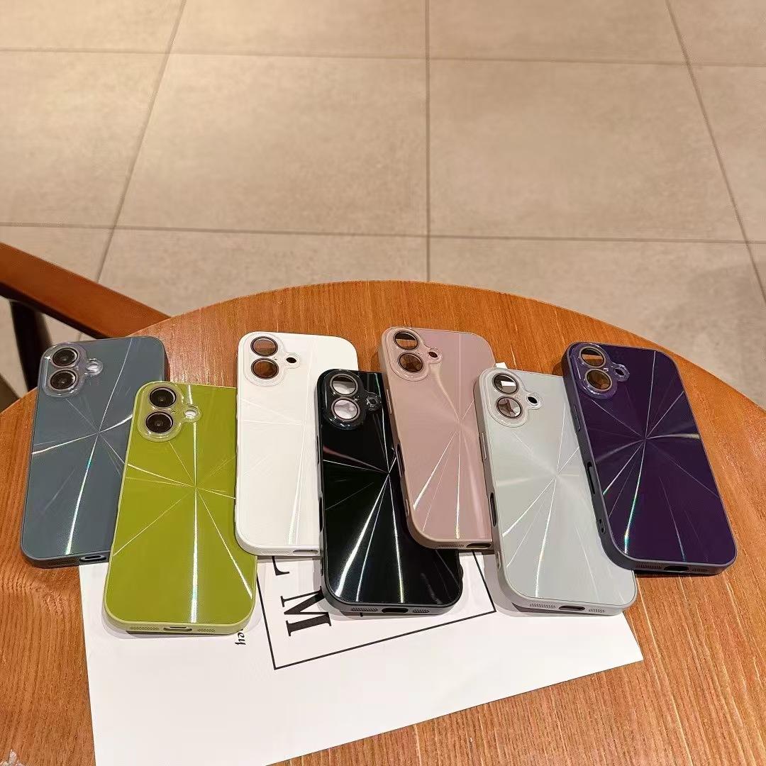 IPhone16 с его ослепительным CD-паттерном «Аврора» подходит для чехла для телефона Iphone15 и защитного чехла Apple 14promax для защиты от падений Apple 16 чёрный
IPhone16 с его ослепительным CD-паттерном «Аврора» подходит для чехла для телефона Iphone15 и защитного чехла Apple 14promax для защиты от падений Apple 16 чёрный