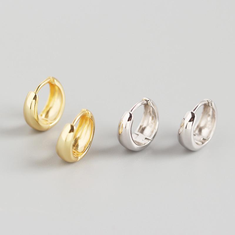 European & American S925 Sterling Silver Geometric Wide Ear Hoops - Trendy Internet Celebrity Earrings золотой
European & American S925 Sterling Silver Geometric Wide Ear Hoops - Trendy Internet Celebrity Earrings золотой