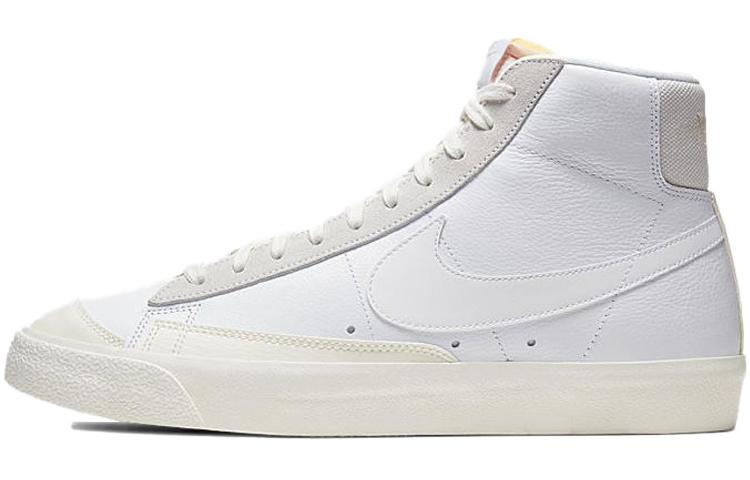 Nike Blazer Mid 77 Vintage Sail Platinum Tint CW7583-100 35.5
Nike Blazer Mid 77 Vintage Sail Platinum Tint CW7583-100 35.5