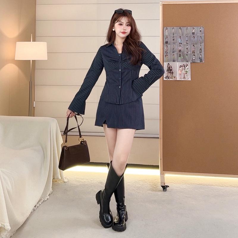 Influencer Style Slim-Fit Striped Turn-Down Collar Shirt & Midi Skirt Two-Piece Set for Plus Size Women 4XL 165-180 jin
Influencer Style Slim-Fit Striped Turn-Down Collar Shirt & Midi Skirt Two-Piece Set for Plus Size Women 4XL 165-180 jin