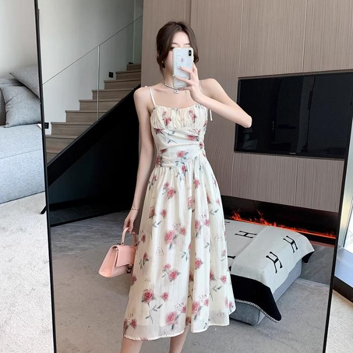 Romantic coffee break dress summer new suspender rose French waist floral seaside vacation fairy skirt XL
Romantic coffee break dress summer new suspender rose French waist floral seaside vacation fairy skirt XL