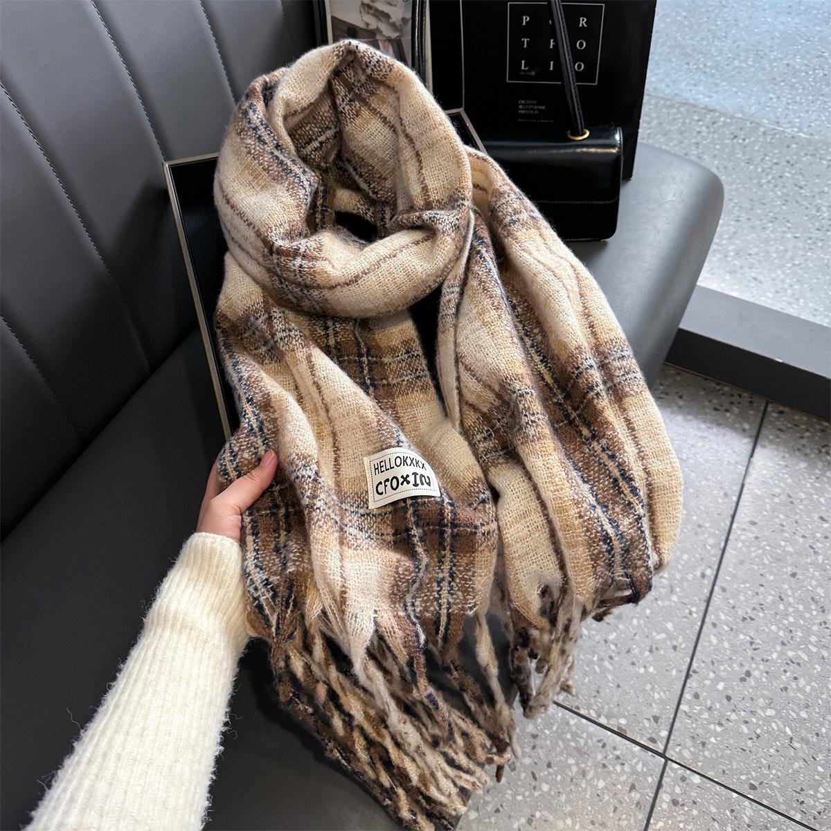 Imitation Cashmere Warm Wrap Shawl Korean Autumn Winter Thickened Double-Sided Scarf Long Retro Check Scarves Foulard Stoles 220x56cm
Imitation Cashmere Warm Wrap Shawl Korean Autumn Winter Thickened Double-Sided Scarf Long Retro Check Scarves Foulard Stoles 220x56cm