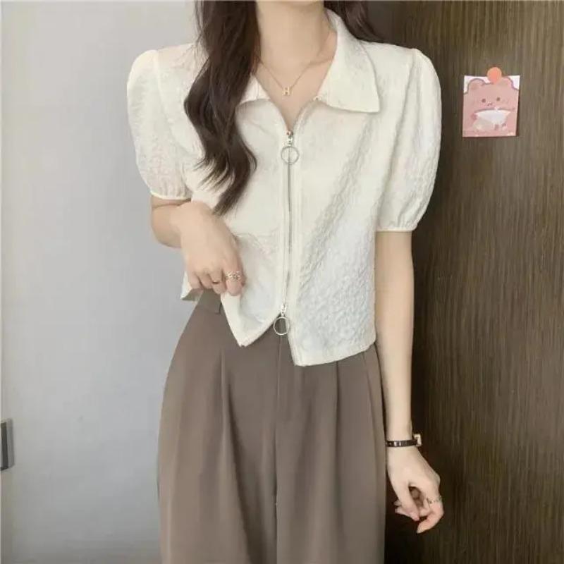 Women Beige Textured Double Zip Puff Sleeve Cropped Shirt S абрикосовий
Women Beige Textured Double Zip Puff Sleeve Cropped Shirt S абрикосовий