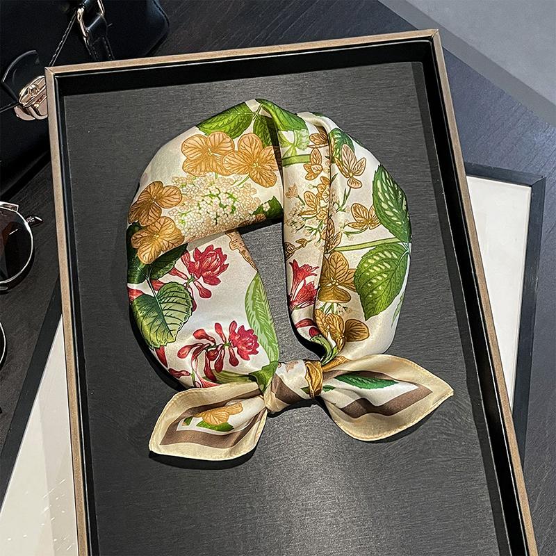 2026 New Summer Women 100% Pure Silk Scarf for Hair Band Foulard Bandana Small Square Kerchief Headband Hijab Floral Scarves 53x53 cm
2026 New Summer Women 100% Pure Silk Scarf for Hair Band Foulard Bandana Small Square Kerchief Headband Hijab Floral Scarves 53x53 cm