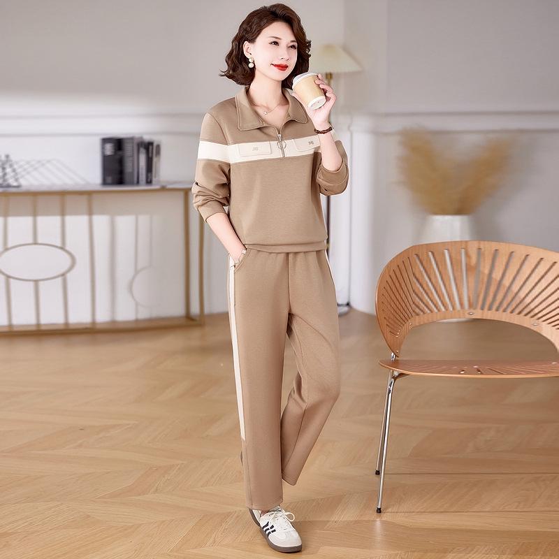Spring 2025 Casual Loose Outfit: Plus Size Tracksuit Sweatshirt for Middle-aged and Elderly Women 2XL
Spring 2025 Casual Loose Outfit: Plus Size Tracksuit Sweatshirt for Middle-aged and Elderly Women 2XL