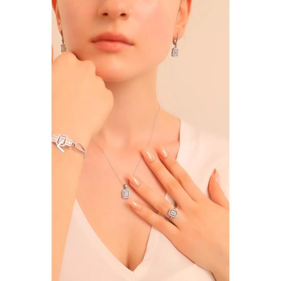 925 Ayar Gümüş Trapez Taşlı Kolye-küpe-yüzük-bileklik Set Lux Premium Quality %100 Saf Gümüş 10
925 Ayar Gümüş Trapez Taşlı Kolye-küpe-yüzük-bileklik Set Lux Premium Quality %100 Saf Gümüş 10