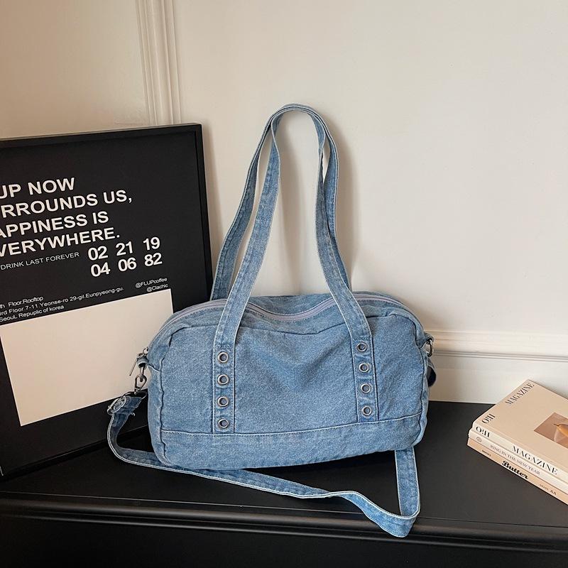 Korean Style Small Shoulder Bag Denim Bost Pillow Crossbody Bag for Women Fashi and Versatile for Daily Use Commuting Bag
Korean Style Small Shoulder Bag Denim Bost Pillow Crossbody Bag for Women Fashi and Versatile for Daily Use Commuting Bag