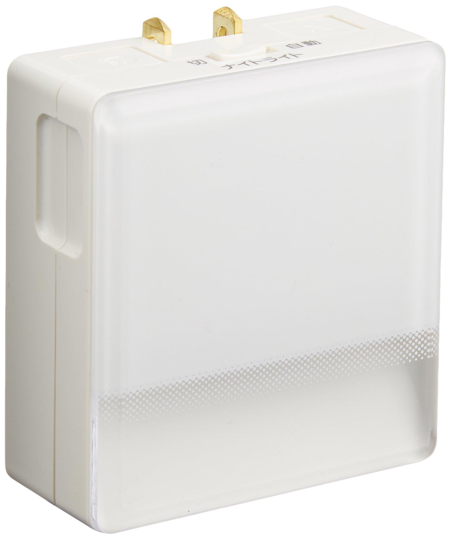 Koizumi Lighting Security Light (with automatic flasher) AE42043L
Koizumi Lighting Security Light (with automatic flasher) AE42043L