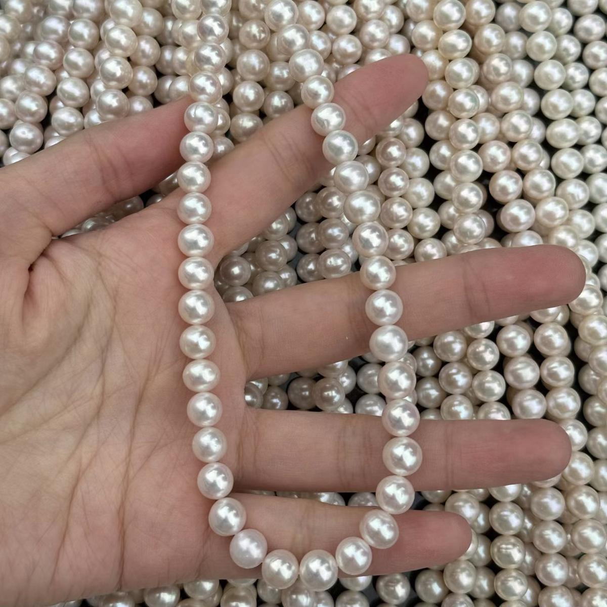 1String, White Natural Freshwater Pearls, Handmade Near Round Pearl Beads for Jewelry Making DIY Crafts (Beads 7.5-8.5mm, Length 36cm) 1String/7.5-8.5mm-36cm білий
1String, White Natural Freshwater Pearls, Handmade Near Round Pearl Beads for Jewelry Making DIY Crafts (Beads 7.5-8.5mm, Length 36cm) 1String/7.5-8.5mm-36cm білий