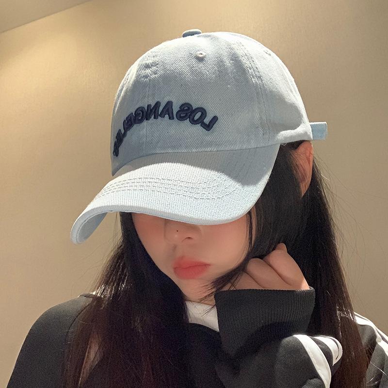 Blue Summer Stylish Denim Baseball Cap For Women With Wide Brim Adjustable Size світло-синій колір
Blue Summer Stylish Denim Baseball Cap For Women With Wide Brim Adjustable Size світло-синій колір