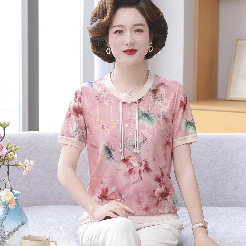 Chic Summer Ice Silk Short Sleeve T-shirt for Middle-Aged & Elderly Women - New Chinese Style Fashion Top 5XL (Recommended 150-165 Jin) рожевий
Chic Summer Ice Silk Short Sleeve T-shirt for Middle-Aged & Elderly Women - New Chinese Style Fashion Top 5XL (Recommended 150-165 Jin) рожевий