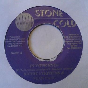 7-дюймовая пластинка RICHIE STEPHENS & SEAN PAUL / JAM 2 - In Your Eyes / The Verdict (Версия НЕТ Stone Cold 2002 Ямайка Регги, Ска и Даб Б/У
7-дюймовая пластинка RICHIE STEPHENS & SEAN PAUL / JAM 2 - In Your Eyes / The Verdict (Версия НЕТ Stone Cold 2002 Ямайка Регги, Ска и Даб Б/У