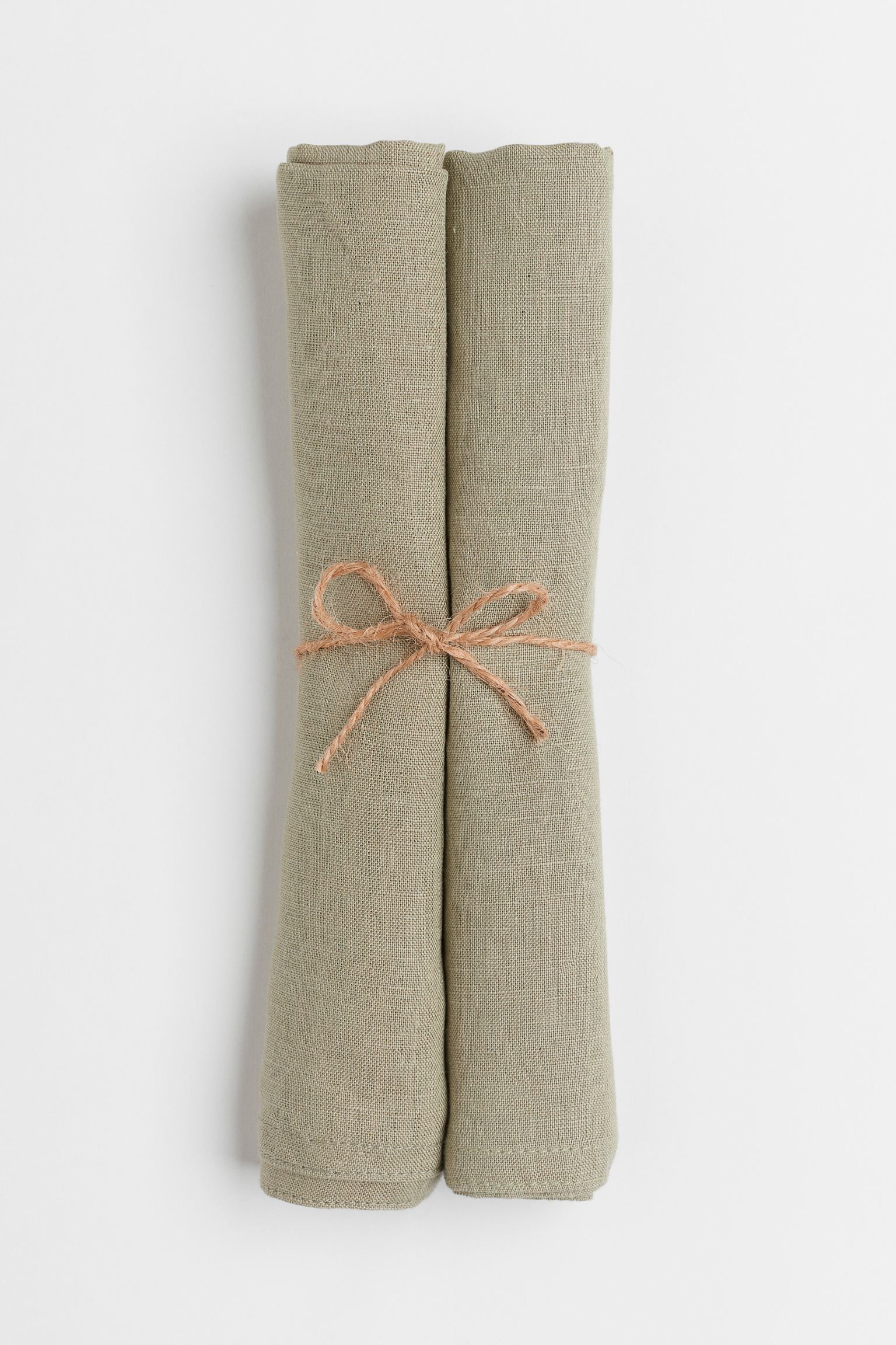 2 упаковки льняных салфеток
2 упаковки льняных салфеток